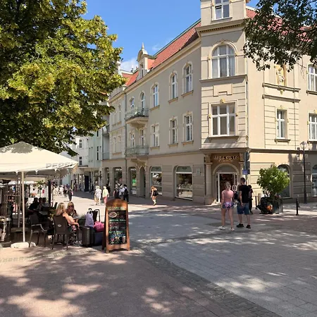 Z Antresolą I Parkingiem - Monte Cassino 26 Sopot